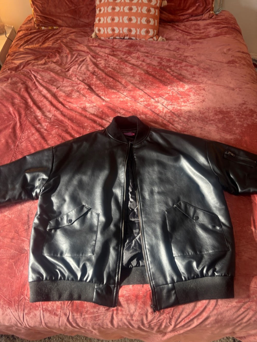 Black Leather Bomber Jacket - women’s xl oversized
